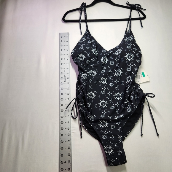 🌙✨ NWT Cyn & Luca One-Piece Swimsuit – Size Large – Sun, Moon & Stars ✨🌙 - Picture 9 of 11